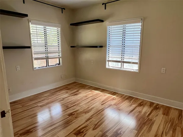 $2,000 | 412 West Croslin Street, Unit A, Austin, TX 78752