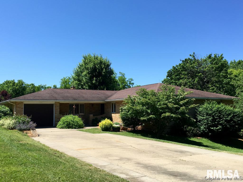 17561 Old Fairgrounds Road Petersburg, IL 62675 - Photo 1 of 33 Gallery Image 1