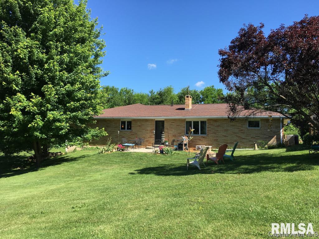 17561 Old Fairgrounds Road Petersburg, IL 62675 - Photo 3 of 33 Gallery Image 3