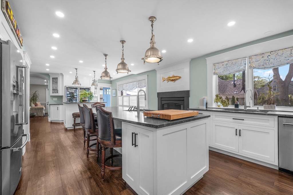 304 Front Street Marion, MA 02738 - Photo 9 of 42