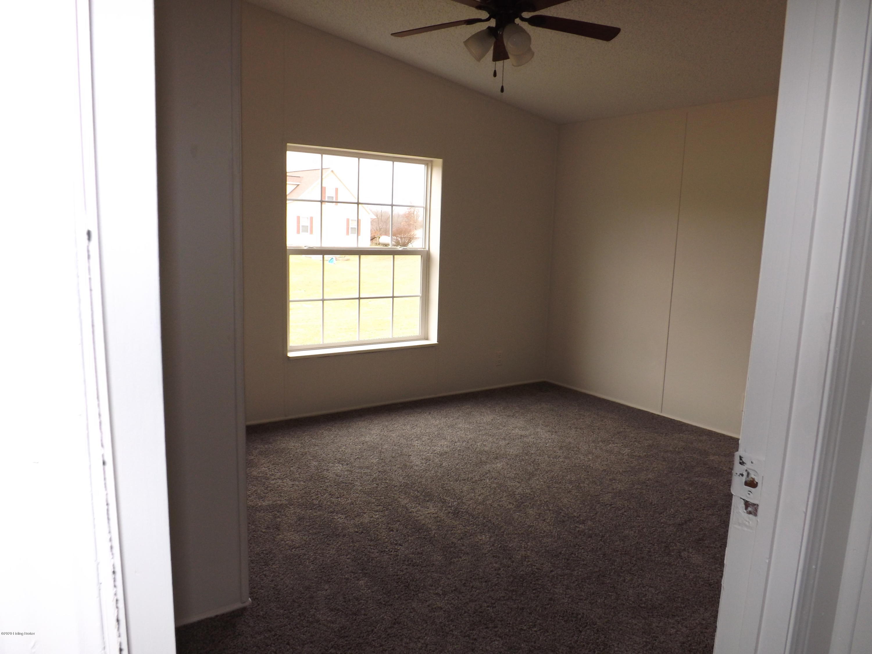 106 Fairmount Road Brandenburg, KY 40108 - Photo 21 of 47 DSCF6710