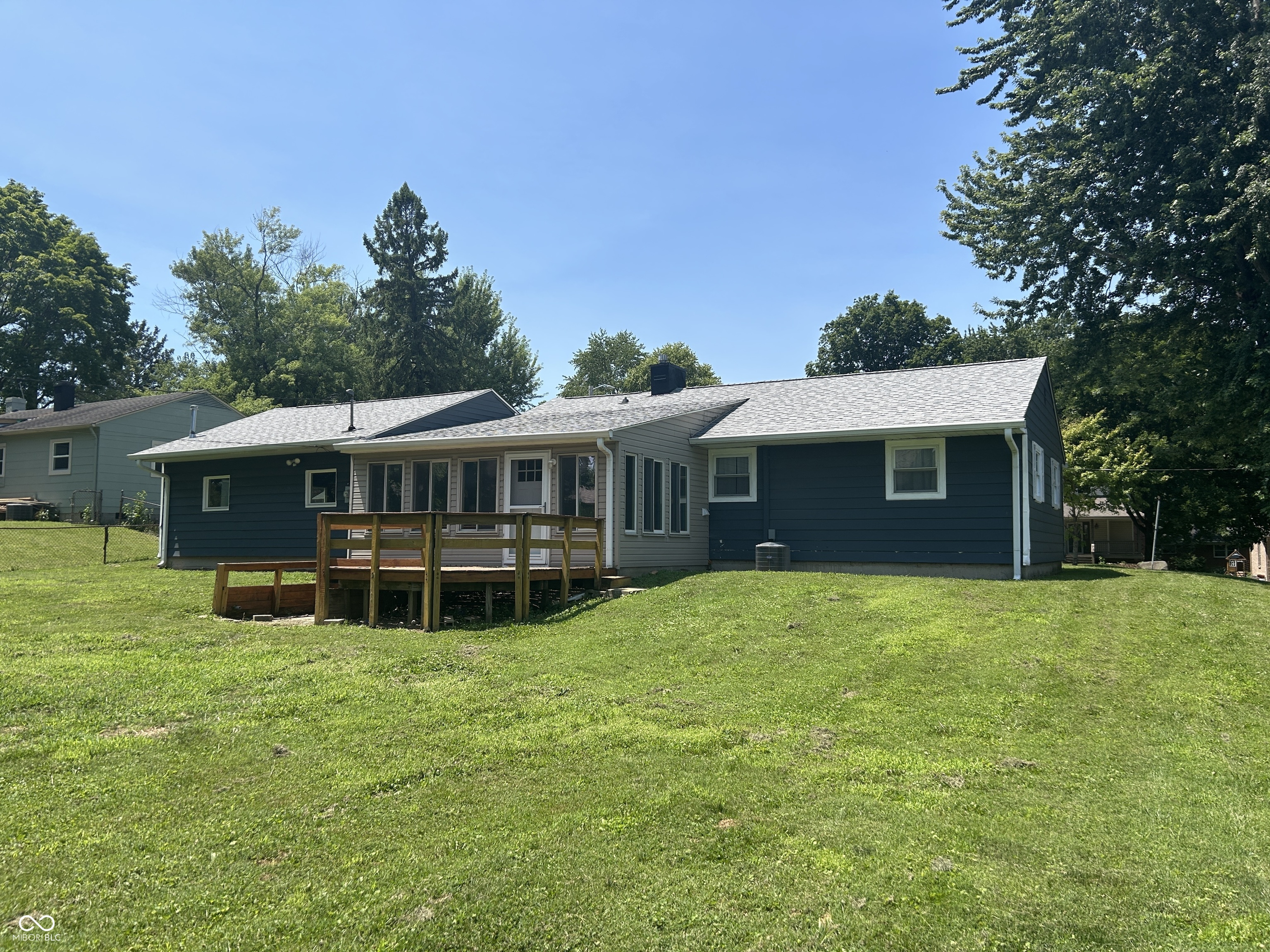 515 South Broadway Street Pendleton, IN 46064 - Photo 18 of 36