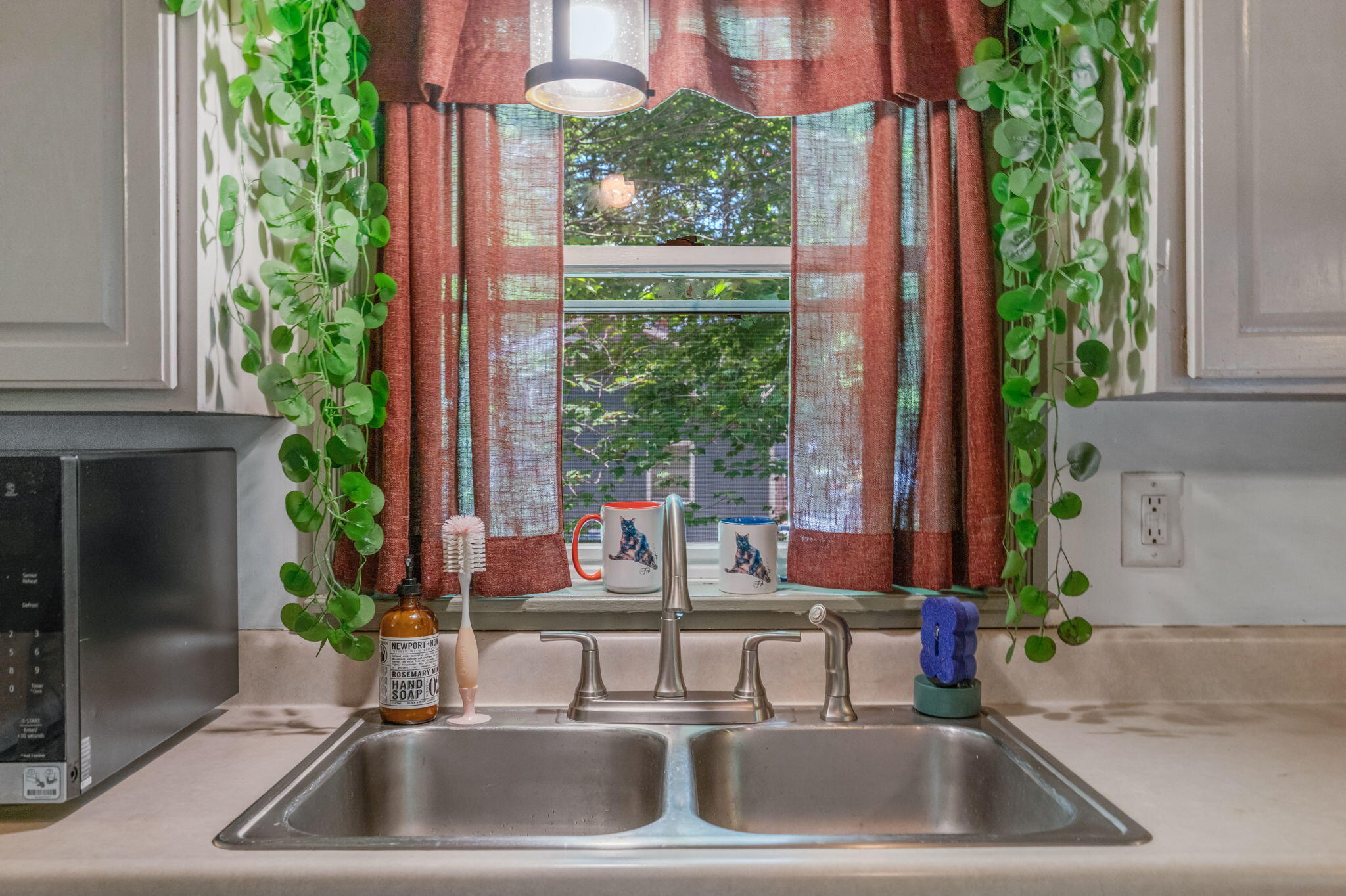 101 Booker Street Thomaston, ME 04861 - Photo 12 of 57 11-web-or-mls-101-booker-st