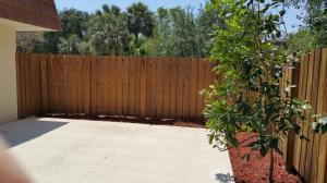 2412 24th Court Jupiter, FL 33477 - Photo 11 of 13 R P 11