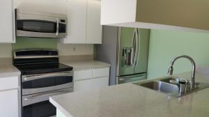 2412 24th Court Jupiter, FL 33477 - Photo 4 of 13 R P 4