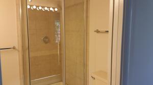 2412 24th Court Jupiter, FL 33477 - Photo 10 of 13 R P 10