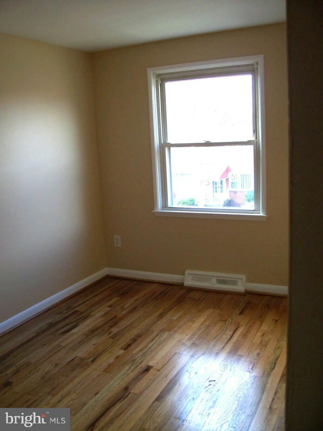 5523 Whitwood Road Baltimore, MD 21206 - Photo 15 of 18 Gallery Image 15
