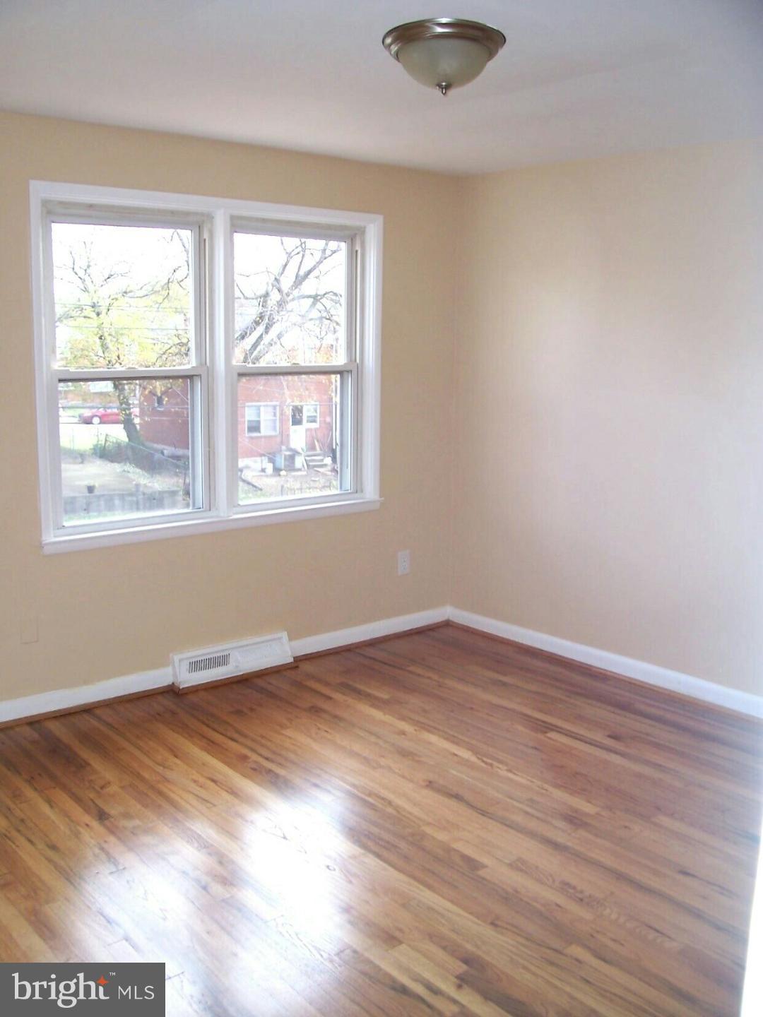 5523 Whitwood Road Baltimore, MD 21206 - Photo 16 of 18 Gallery Image 16