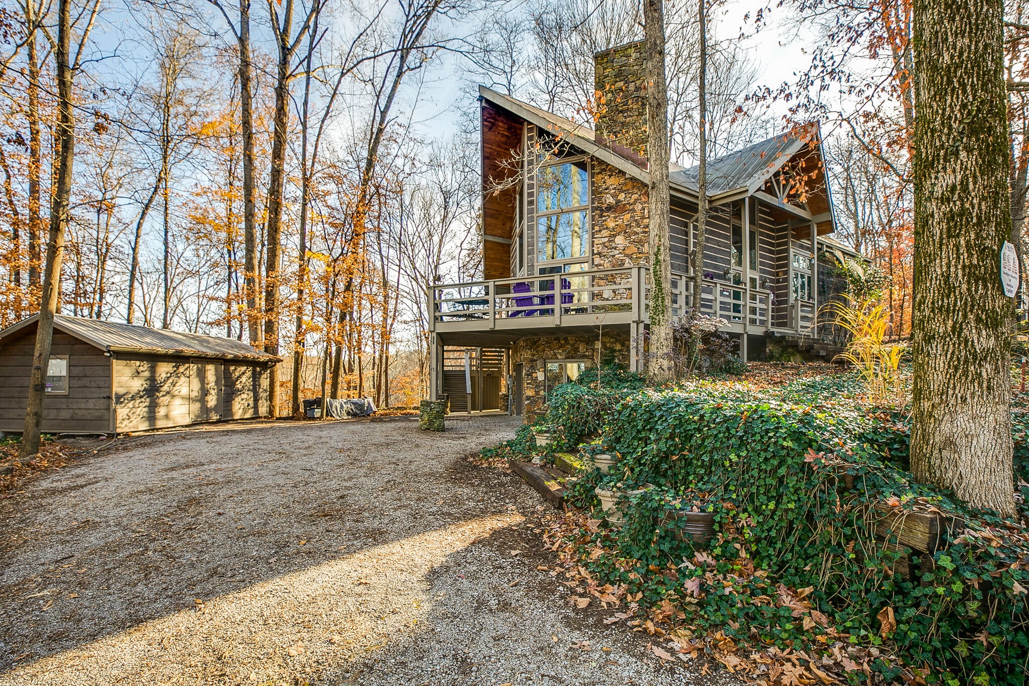 660 Rocky Top Road Sparta, TN 38583 - Photo 4 of 39 front view of a house with a yard