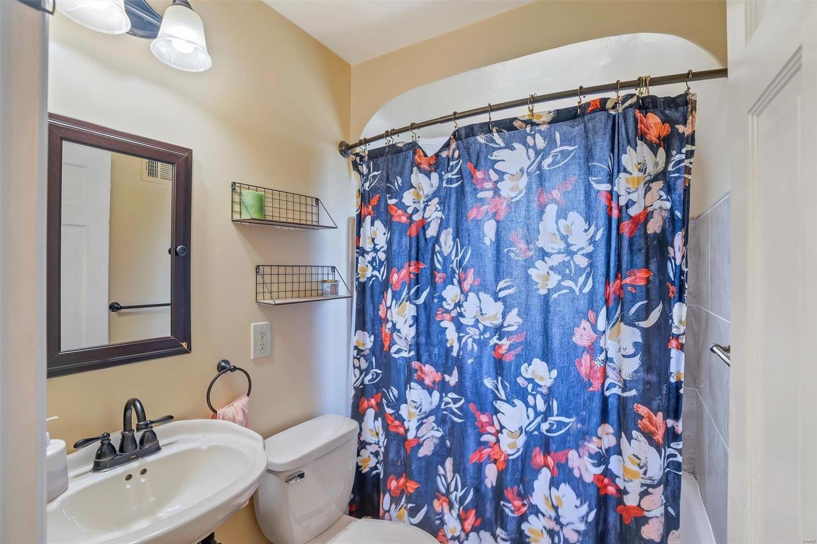 2724 Granda Drive St. Louis, MO 63125 - Photo 16 of 29