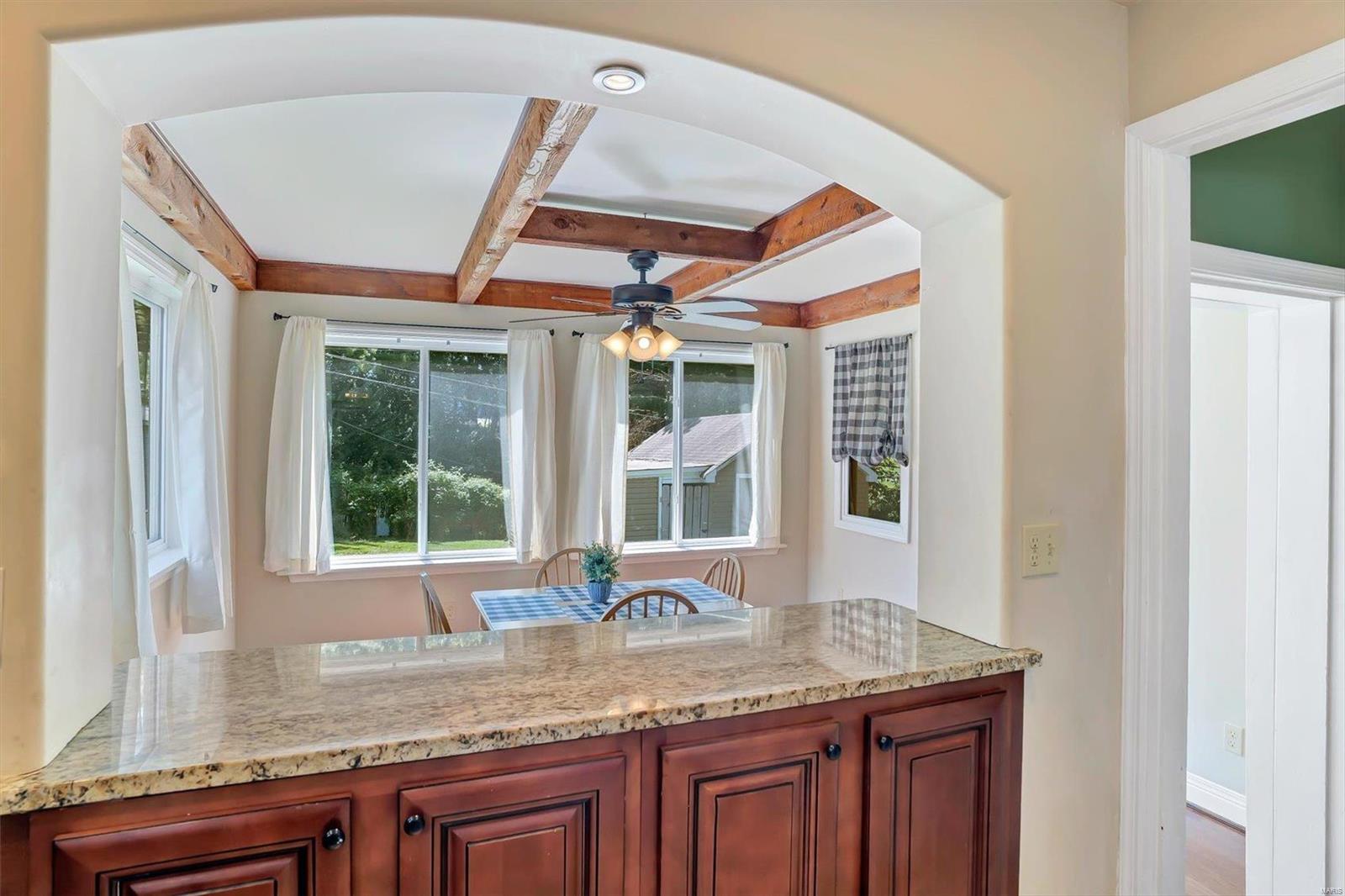 2724 Granda Drive St. Louis, MO 63125 - Photo 9 of 29