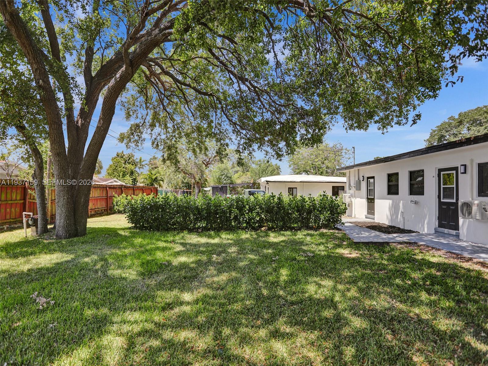 950 Southwest 29th Street Fort Lauderdale, FL 33315 - Photo 6 of 8 a view of a house with a yard