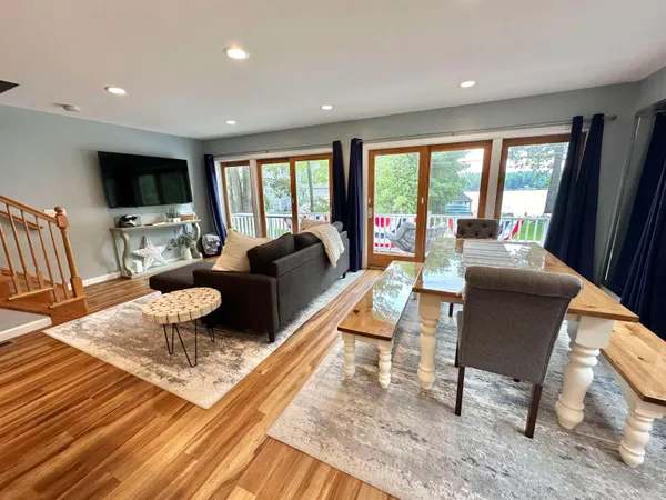 $4,900 | 4 West Shore Drive, Sandown, NH 03873