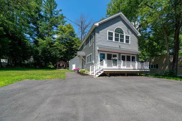 $4,900 | 4 West Shore Drive, Sandown, NH 03873