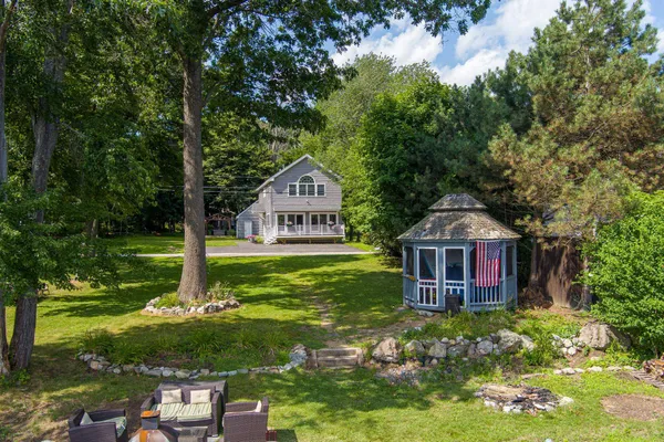 $4,900 | 4 West Shore Drive, Sandown, NH 03873