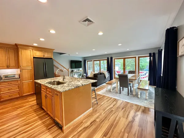 $4,900 | 4 West Shore Drive, Sandown, NH 03873