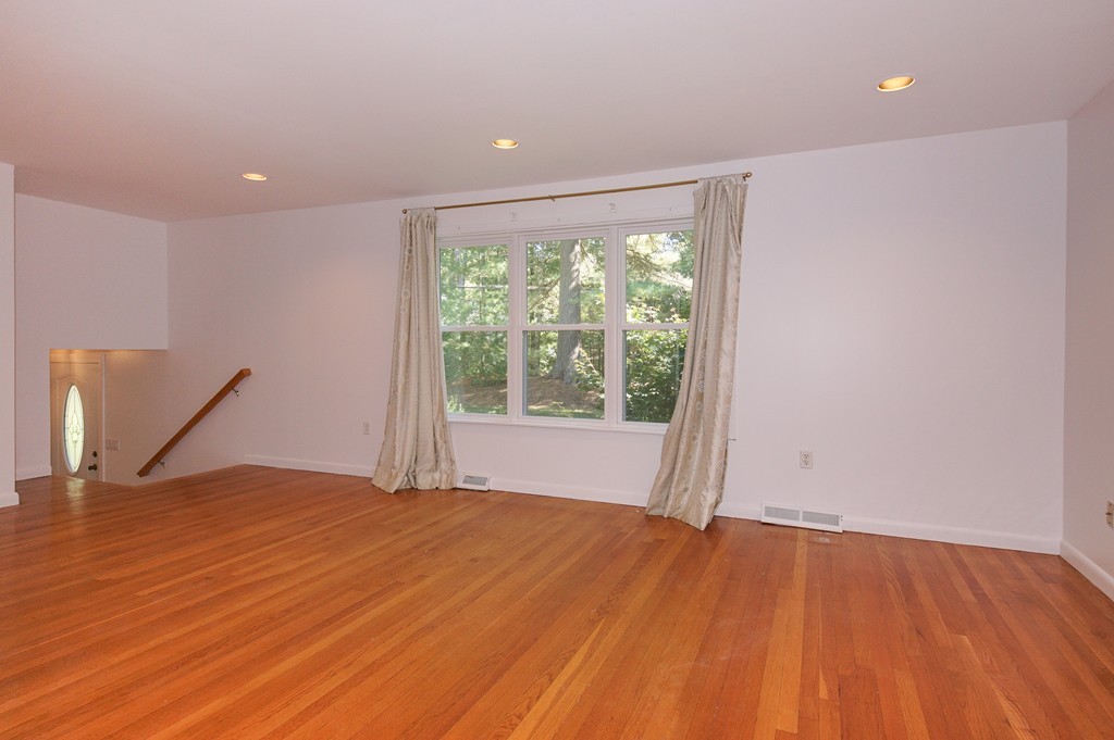 361 Dutton Road Sudbury, MA 01776 - Photo 11 of 27 Gallery Image 11