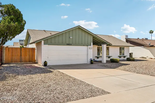 $410,000 | 3923 West Aster Drive, Phoenix, AZ 85029