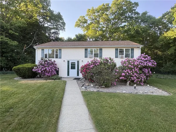 $499,000 | 5 Lions Drive, Coventry, RI 02816