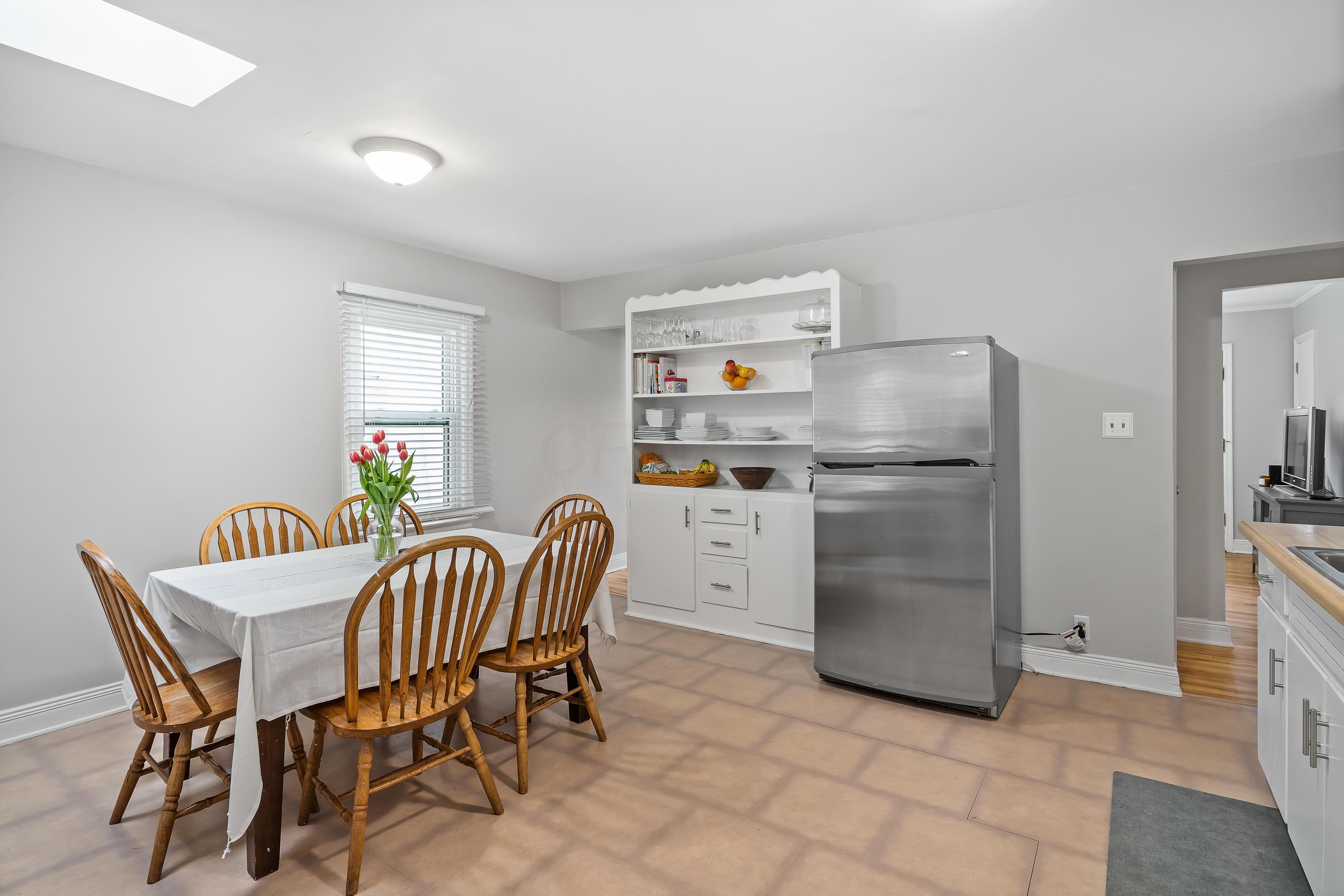 345 North Cassingham Road Columbus, OH 43209 - Photo 4 of 29 Gallery Image 4