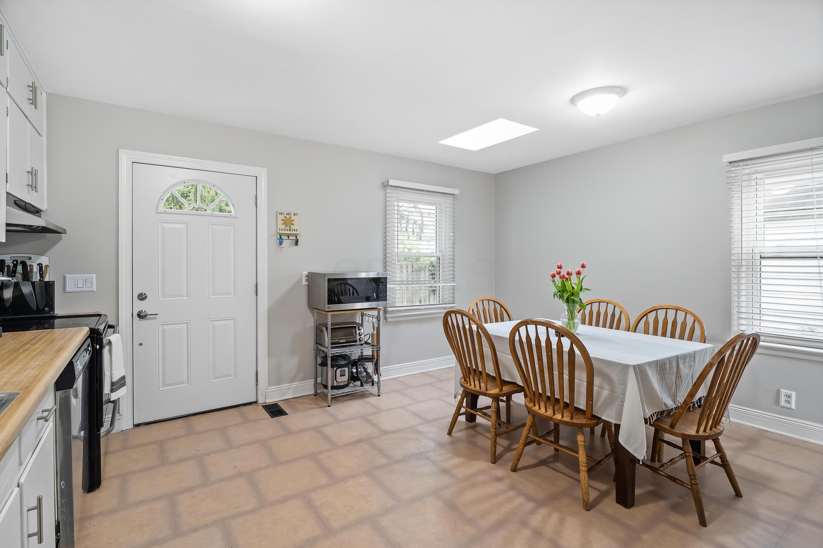 345 North Cassingham Road Columbus, OH 43209 - Photo 6 of 29 Gallery Image 6