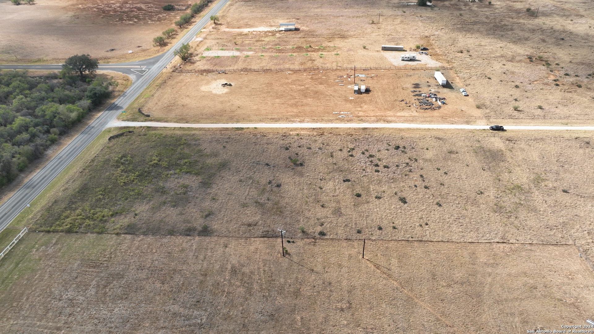 0 Fm 462 Moore, TX 78057 - Photo 9 of 12 a view of water heater