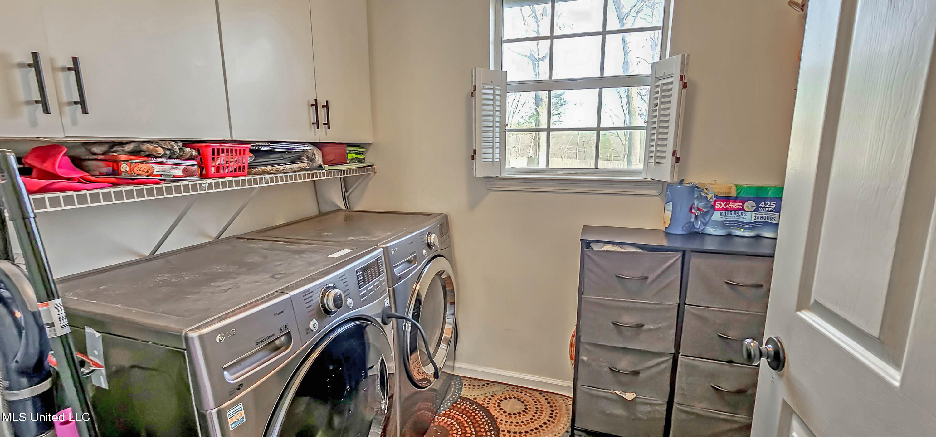 4600 Huron Road Nesbit, MS 38651 - Photo 16 of 34 Laundry Room