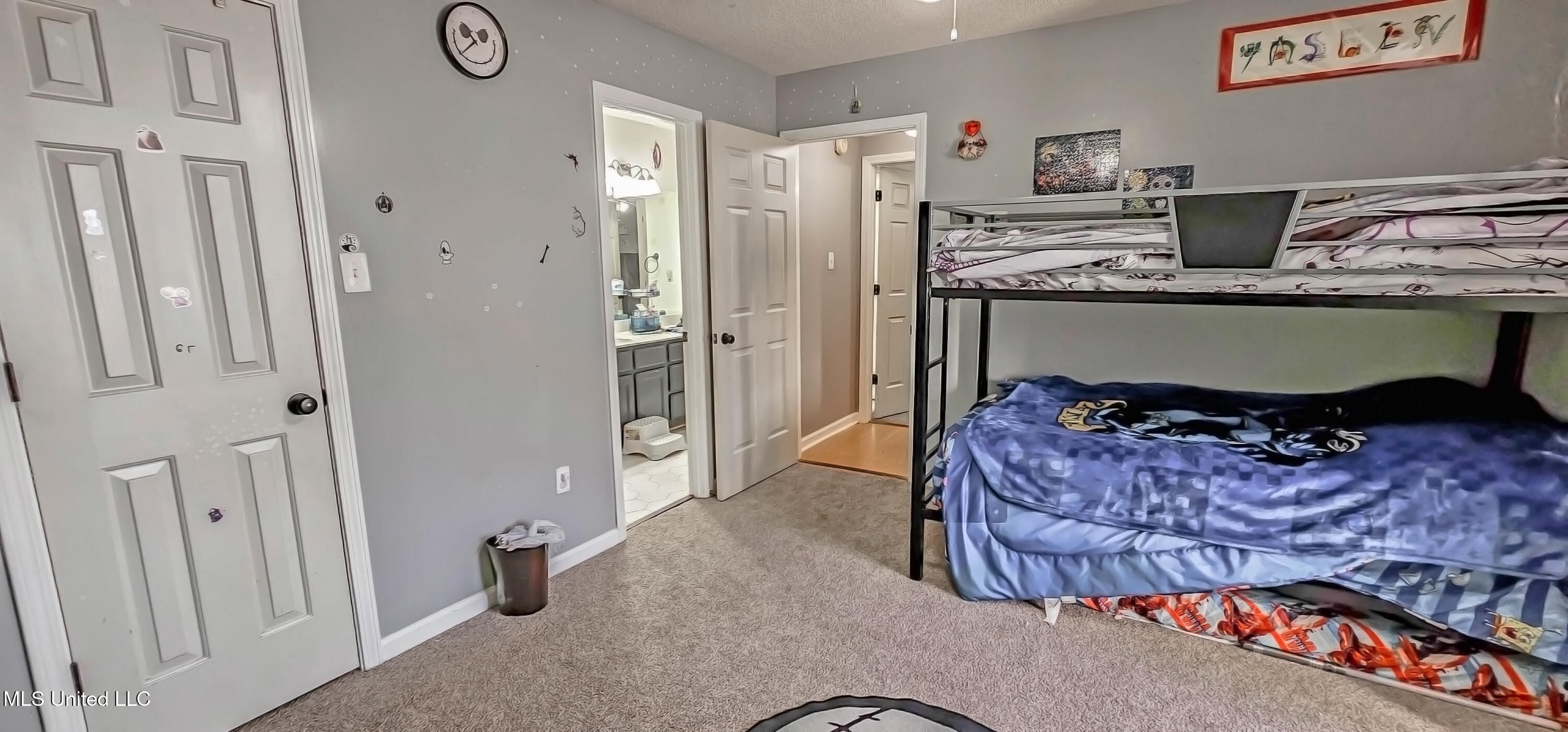 4600 Huron Road Nesbit, MS 38651 - Photo 23 of 34 2nd Bedroom Upstairs