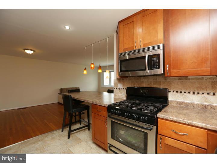 9831 Dungan Road Philadelphia, PA 19115 - Photo 2 of 25 Kitchen