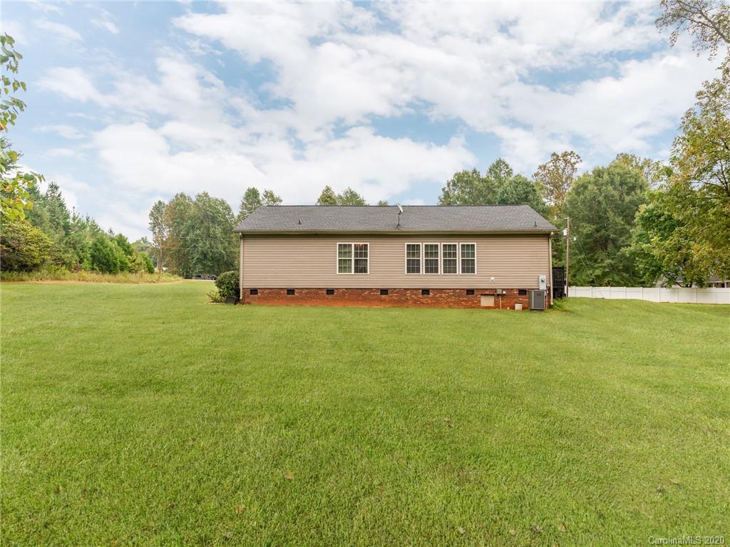 281 Heatherlock Road Clover, SC 29710 - Photo 22 of 23