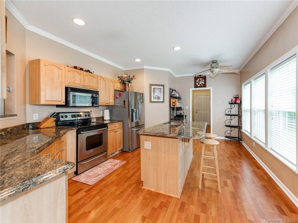 281 Heatherlock Road Clover, SC 29710 - Photo 8 of 23