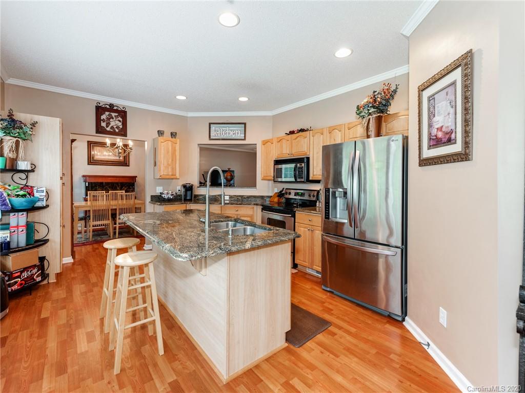 281 Heatherlock Road Clover, SC 29710 - Photo 9 of 23