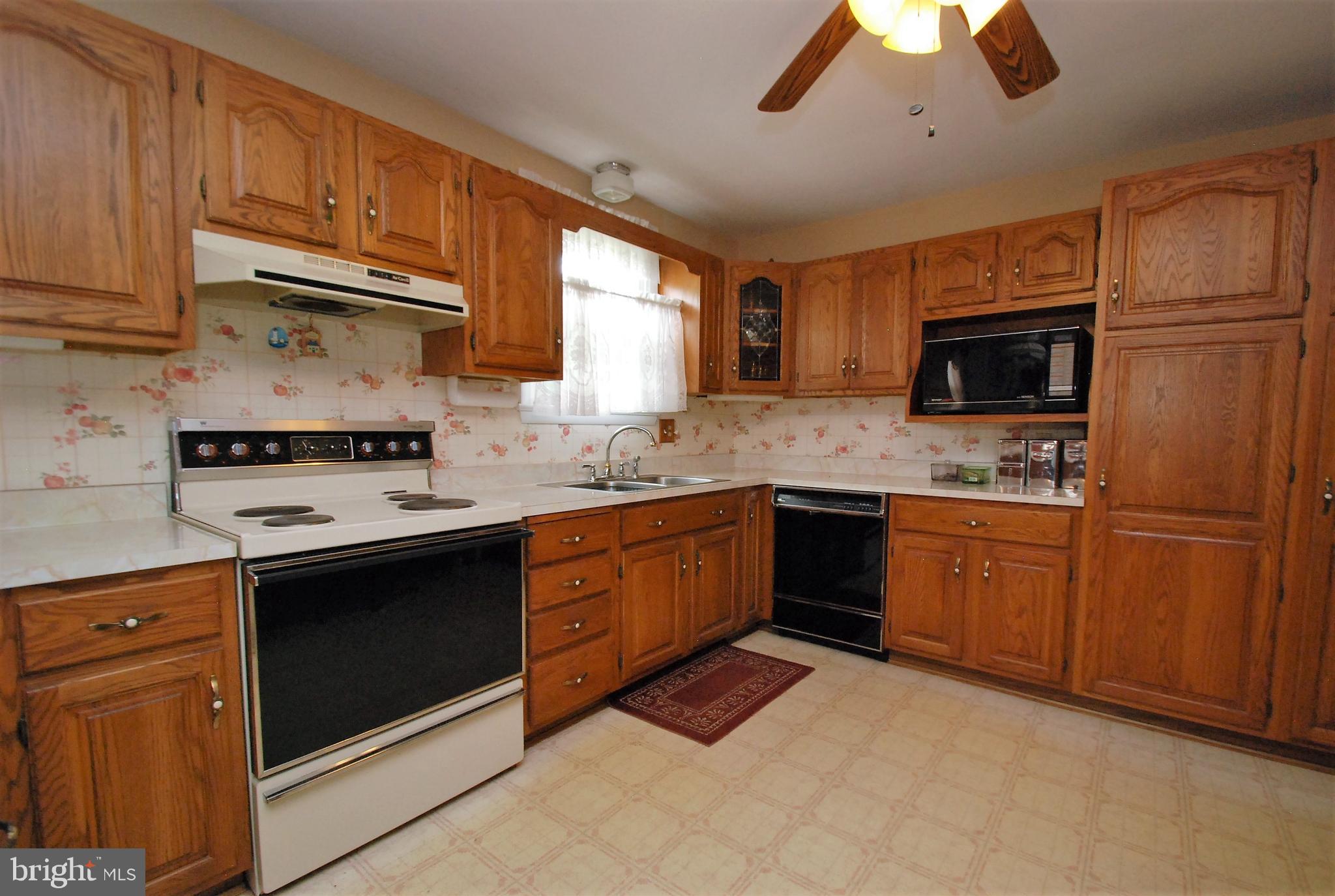 800 Schoolhouse Road Pottstown, PA 19465 - Photo 19 of 43