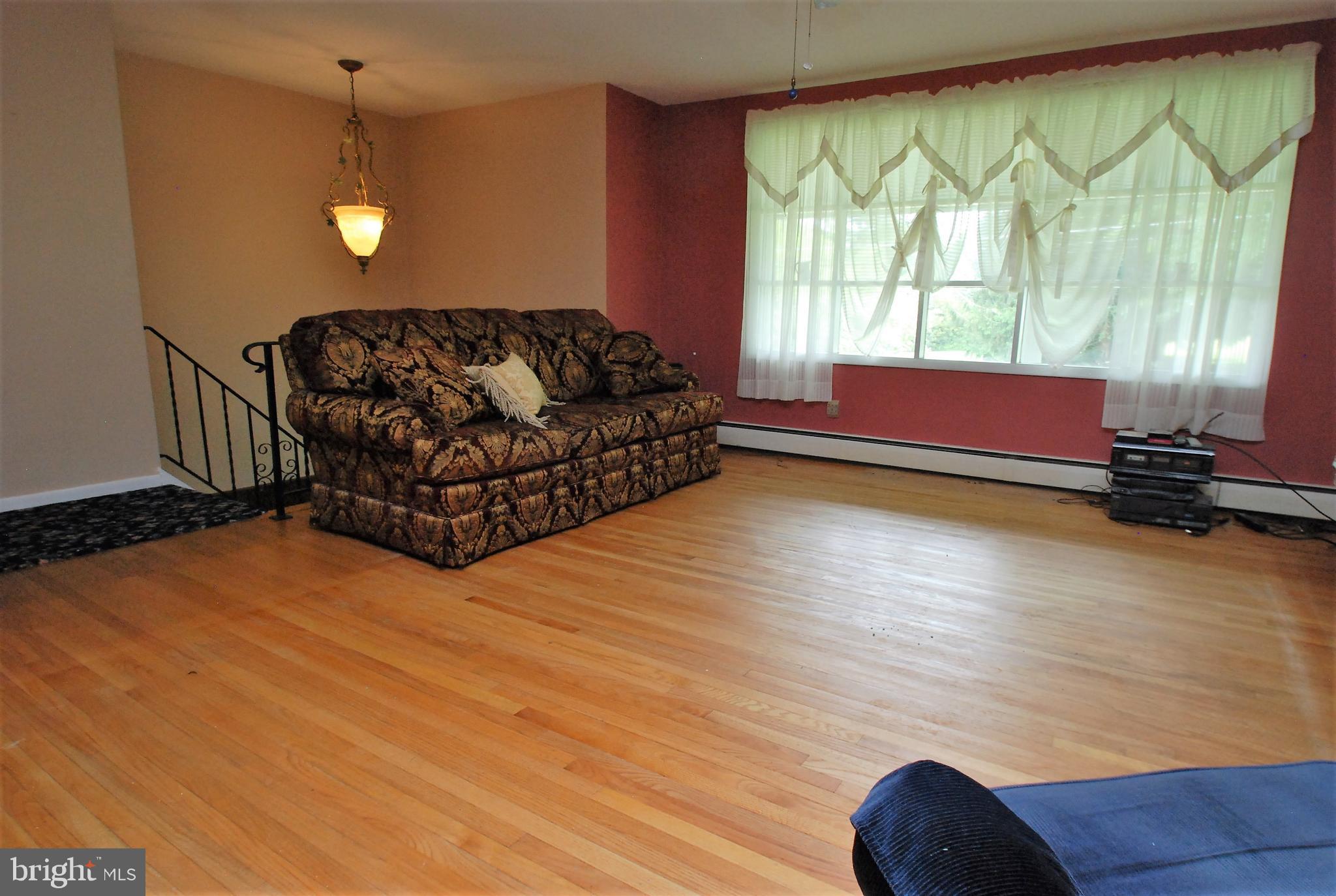 800 Schoolhouse Road Pottstown, PA 19465 - Photo 8 of 43
