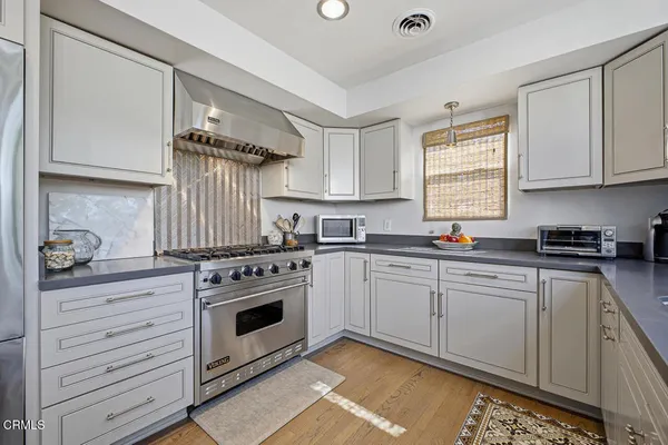 $1,189,000 | 1000 South Orange Grove Boulevard, Unit 23, Pasadena, CA 91105