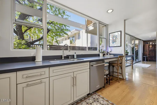 $1,189,000 | 1000 South Orange Grove Boulevard, Unit 23, Pasadena, CA 91105