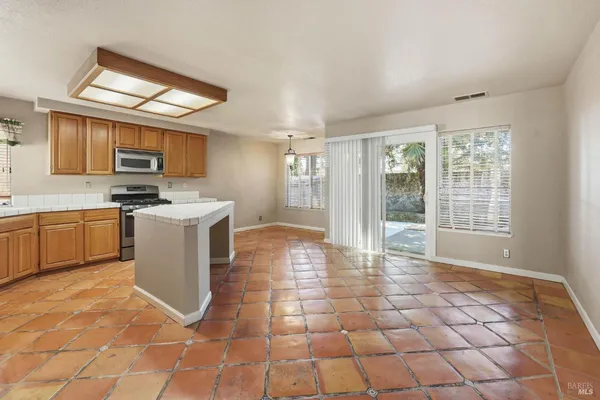 $719,000 | 346 Summer Rain Drive, Windsor, CA 95492