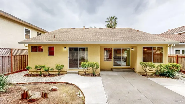 $719,000 | 346 Summer Rain Drive, Windsor, CA 95492