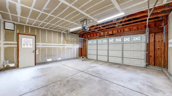 $719,000 | 346 Summer Rain Drive, Windsor, CA 95492
