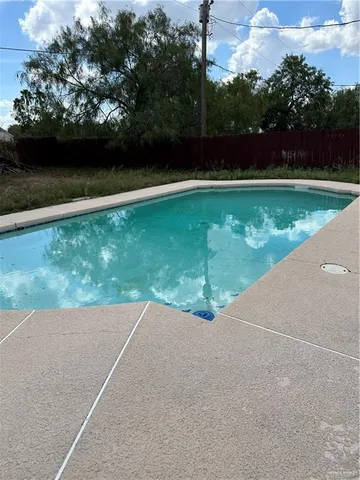 $1,700 | 3020 Floresta Street, Edinburg, TX 78541