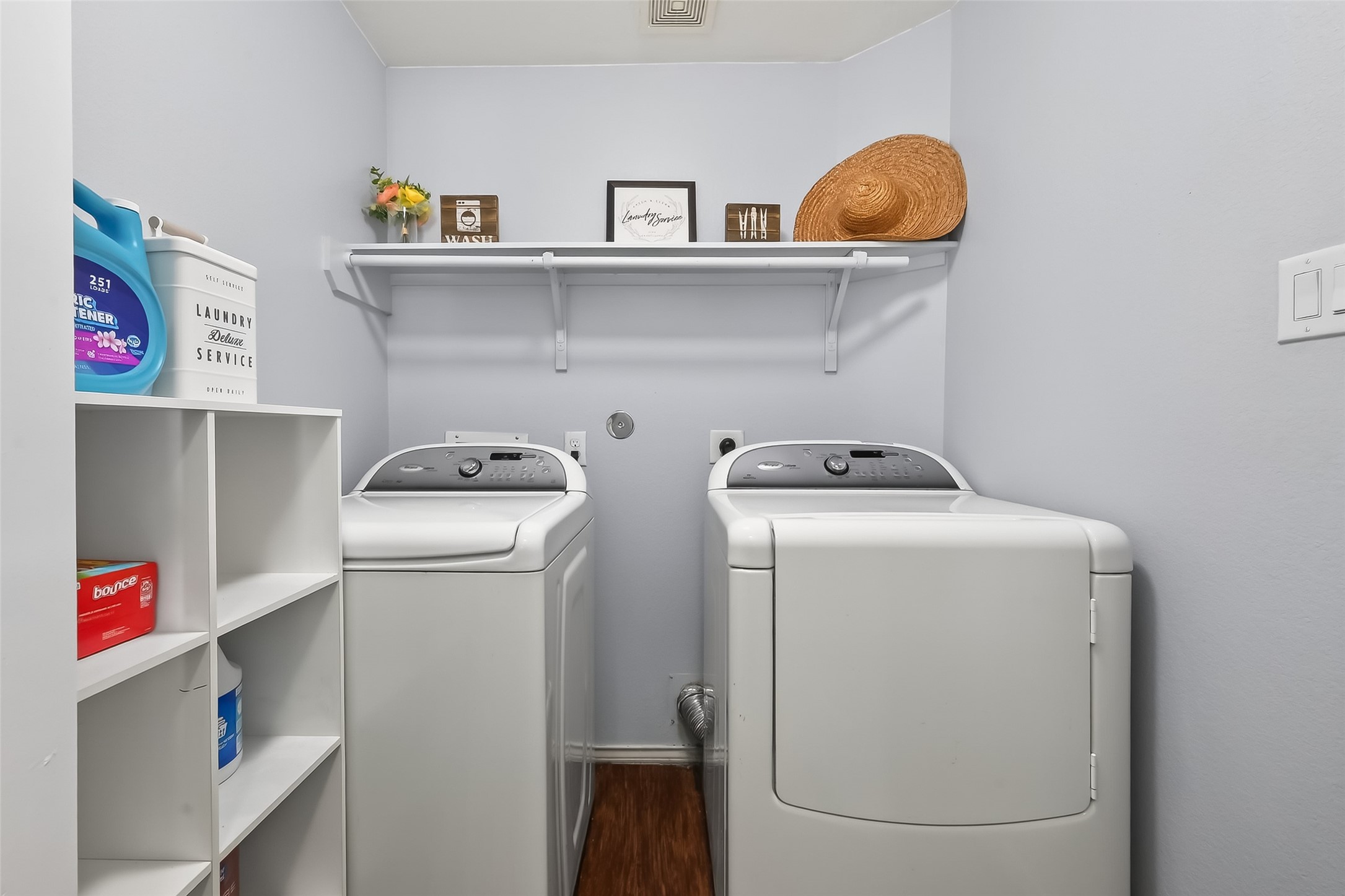 20426 Sweet Louetta Lane Spring, TX 77388 - Photo 9 of 20 a utility room with dryer and washer