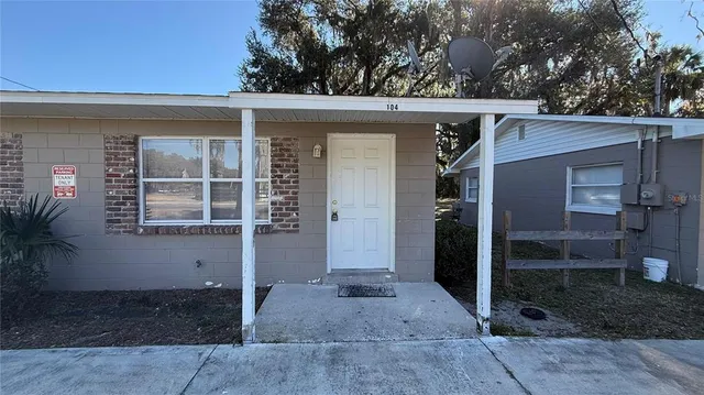 $775 | 104 Doctor Martin Luther King Junior Avenue, Unit 2, Wildwood, FL 34785