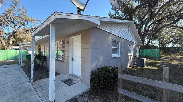 $775 | 104 Doctor Martin Luther King Junior Avenue, Unit 2, Wildwood, FL 34785