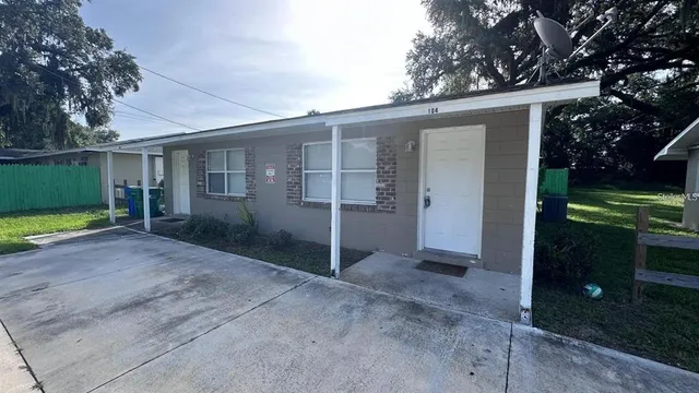 $775 | 104 Doctor Martin Luther King Junior Avenue, Unit 2, Wildwood, FL 34785