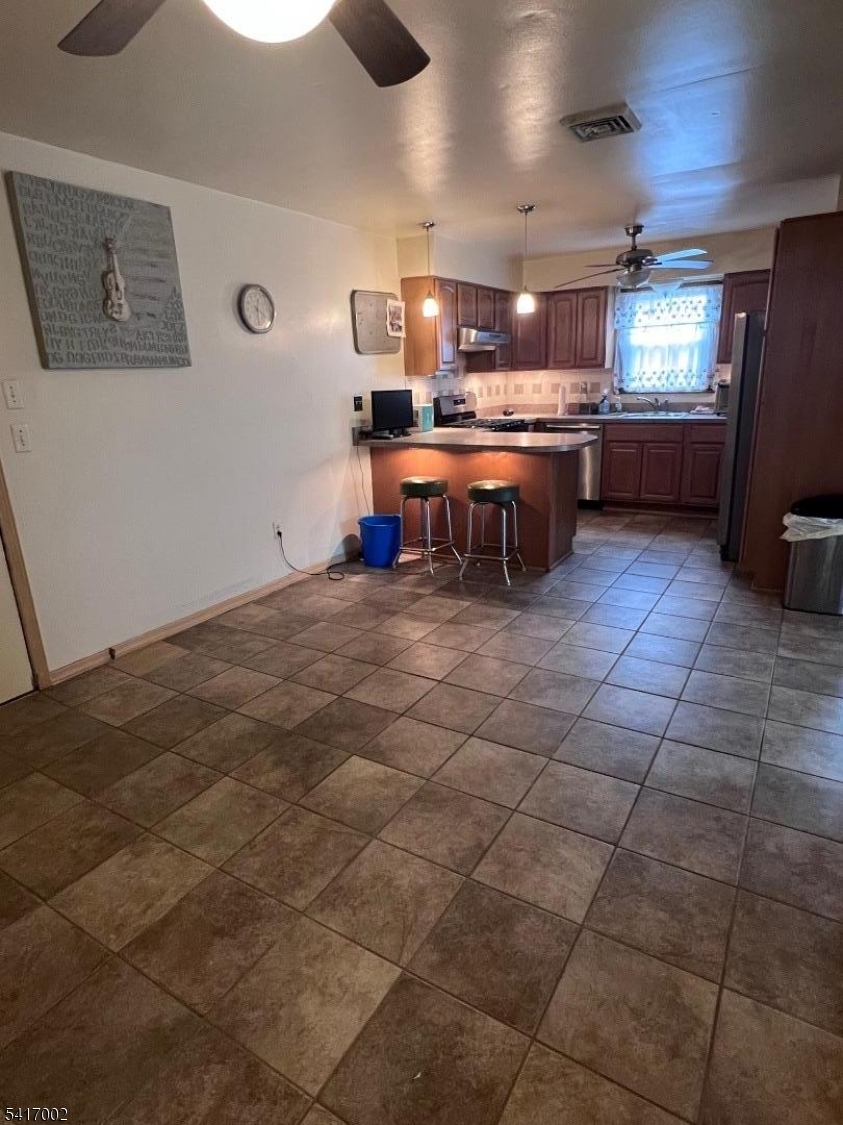 263 Colonial Place Plainfield, NJ 07062 - Photo 7 of 17