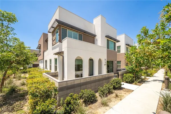 $599,999 | 3590 East Peckham Paseo, Unit 6, Ontario, CA 91761