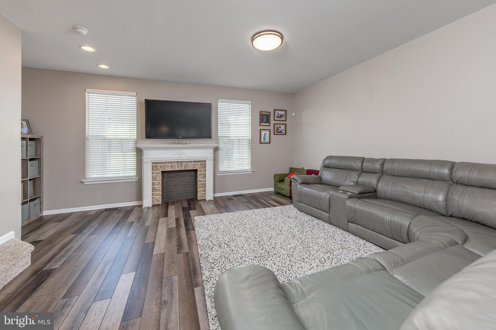 1027 Prime Place Sewell, NJ 08080 - Photo 11 of 23 Main Floor Living Room