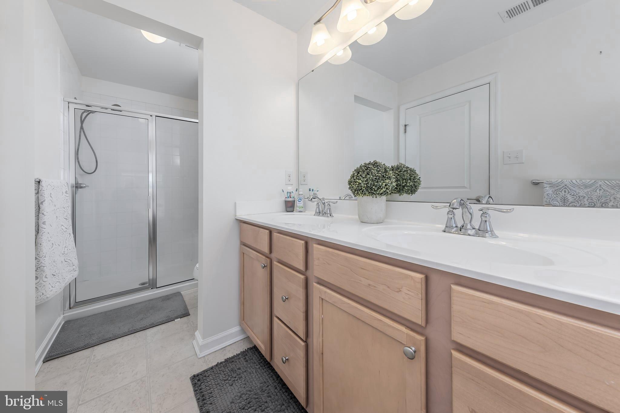 1027 Prime Place Sewell, NJ 08080 - Photo 20 of 23 Primary Suite Full Bathroom