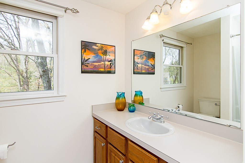 11 Millbrook Road Medway, MA 02053 - Photo 16 of 28 Gallery Image 16
