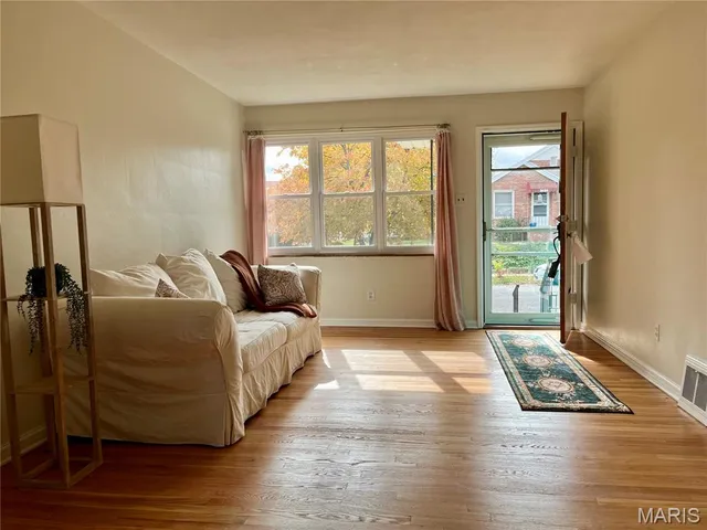 $183,000 | 3627 Blow Street, St. Louis, MO 63116